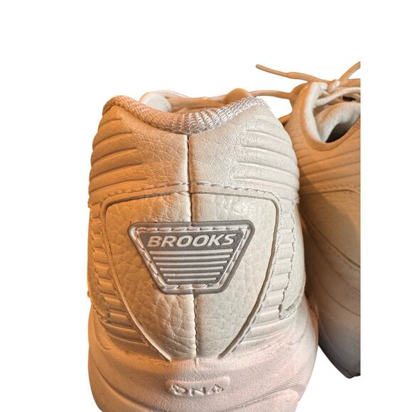 Brooks Women's Addiction Walker 2 Walking Shoe - White/White - 9.5 Wide - Picture 5 of 12